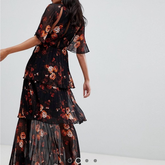 ASOS DESIGN soft pleated tiered maxi dress - Picture 2 of 3